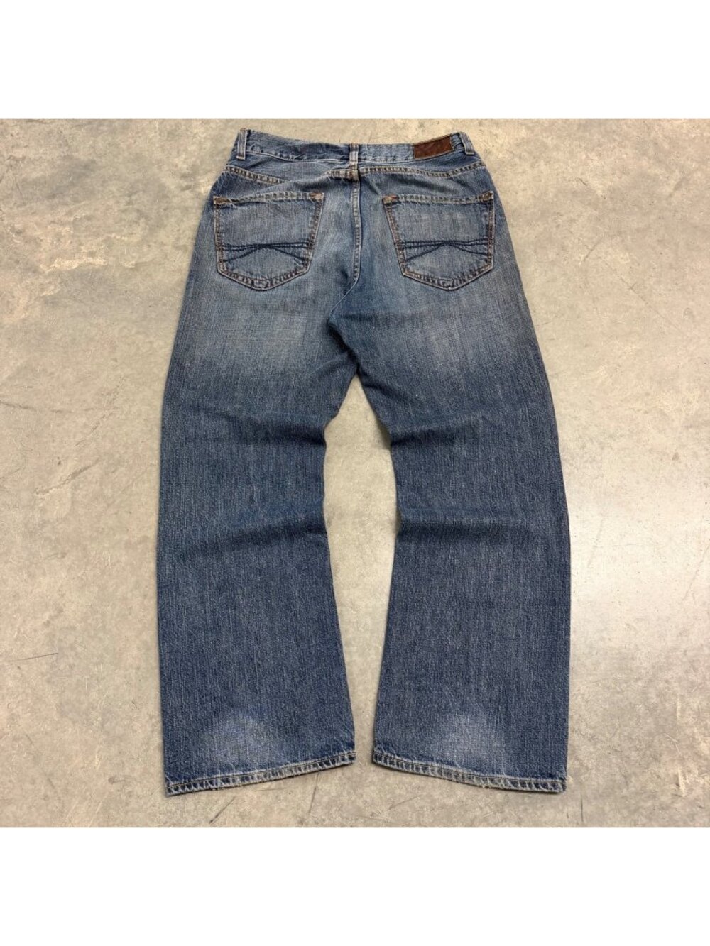 Express 2000s M22 Bootcut Jeans Size 33